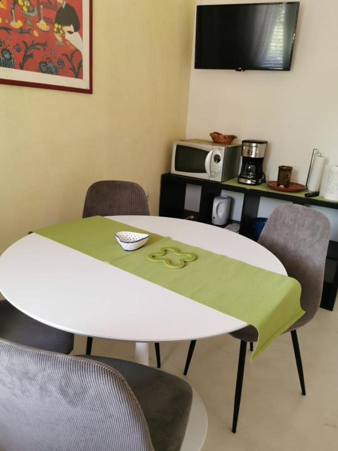 App Palcic K Apartman Novigrad Istria Kültér fotó