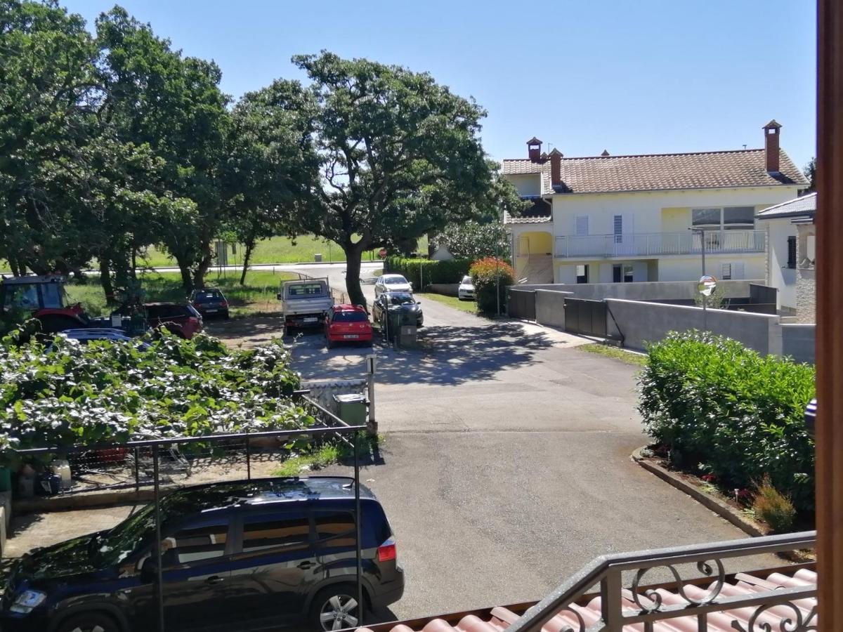 App Palcic K Apartman Novigrad Istria Kültér fotó