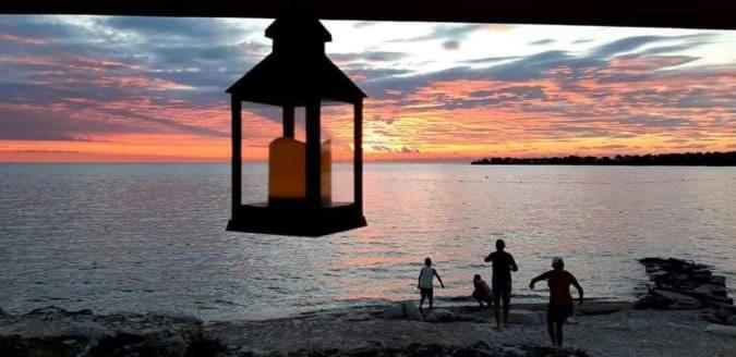 App Palcic K Apartman Novigrad Istria Kültér fotó