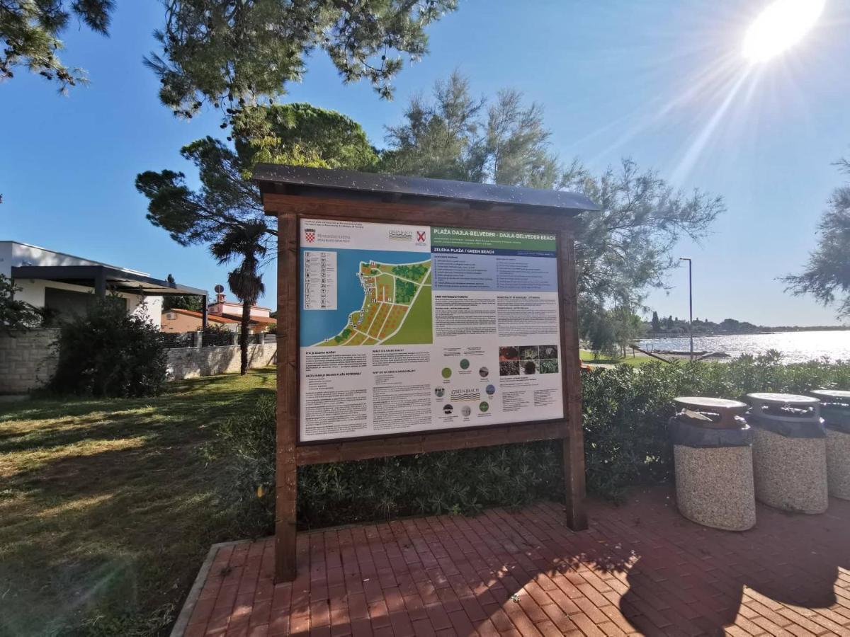 App Palcic K Apartman Novigrad Istria Kültér fotó