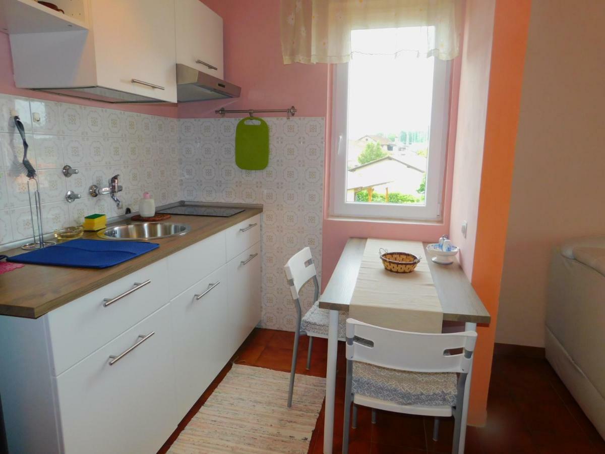 App Palcic K Apartman Novigrad Istria Kültér fotó