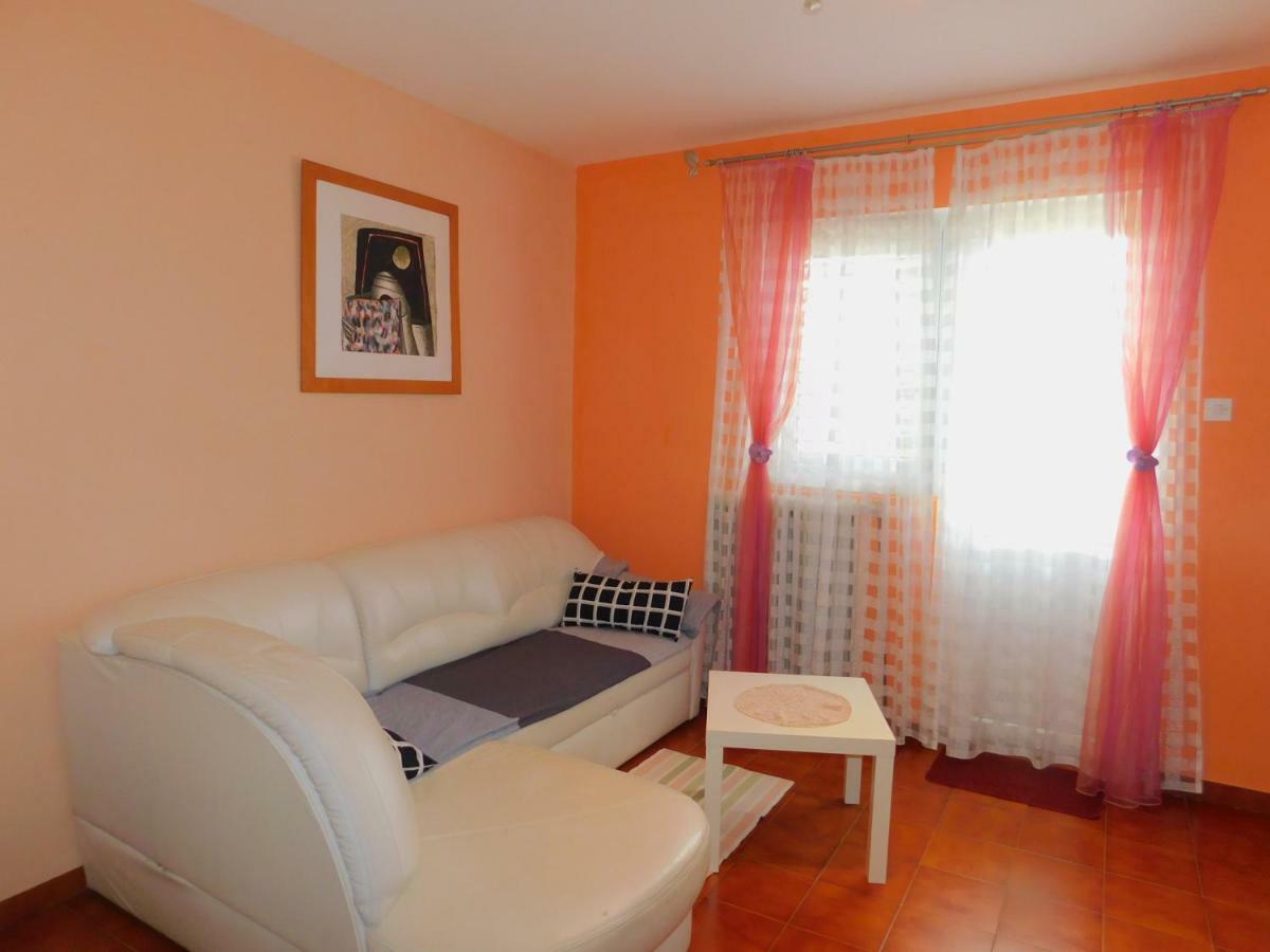 App Palcic K Apartman Novigrad Istria Kültér fotó